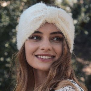 Cream Knot Head Wrap